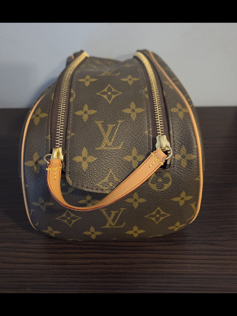 Louis Vuitton Dopp Kit Toilet Pouch Like New Authentic - Picture 5 of 14